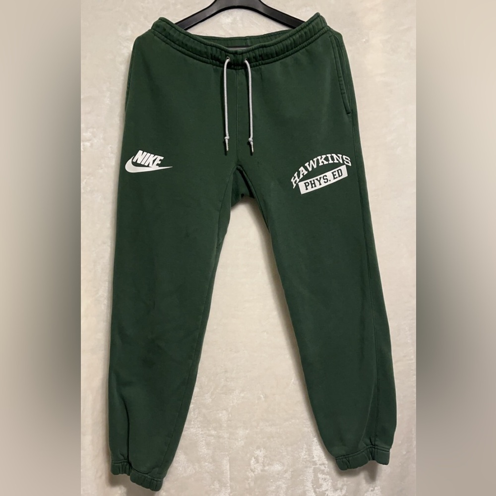 Nike Men’s Green Sweatpants - Nike / Stranger Things Collab